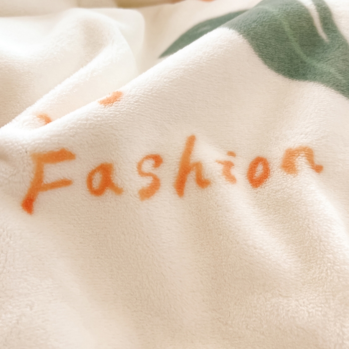 91家纺网 家纺一手货源 找家纺 佳汐蓝家纺 2025新款190克高克重牛奶绒印花四件套 郁金绮梦