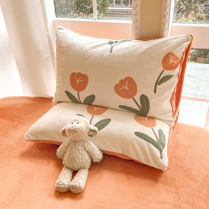 91家纺网 家纺一手货源 找家纺 佳汐蓝家纺 2025新款190克高克重牛奶绒印花四件套 郁金绮梦