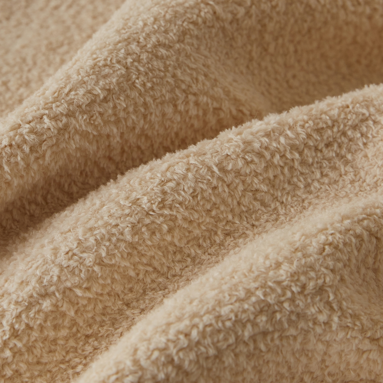 91家纺网 家纺一手货源 找家纺 风向标家纺 2025新款A类全消光暖呢绒毛巾绣四件套-减龄家宠系列（风格三） 躺平猫-奶茶