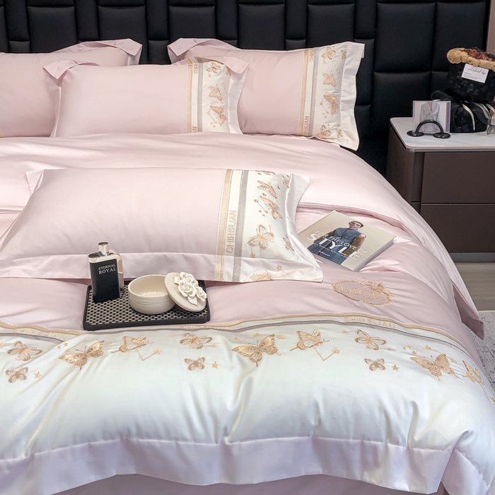 91家纺网 家纺一手货源 找家纺 丞音家纺 2025新款高档包装A类母婴级双面全棉蝴蝶刺绣纯棉长绒棉绣花四件套 梦蝶-冰莓粉