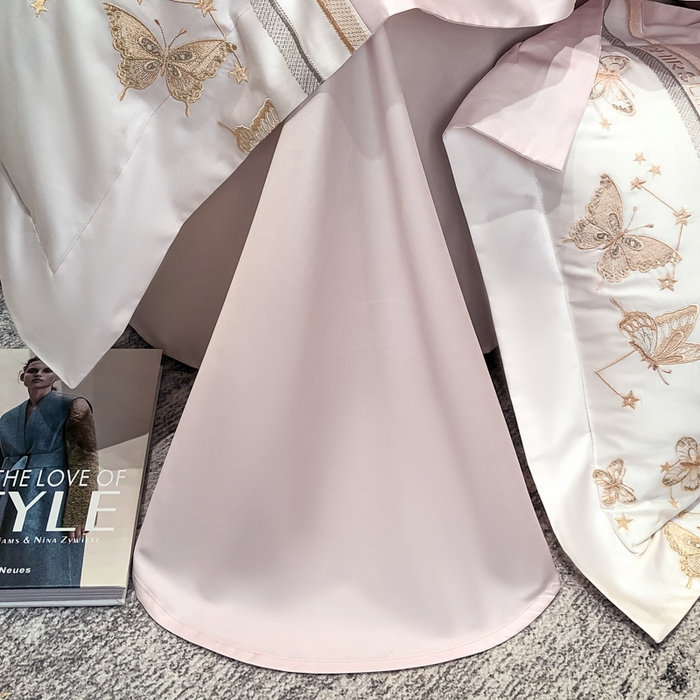 91家纺网 家纺一手货源 找家纺 丞音家纺 2025新款高档包装A类母婴级双面全棉蝴蝶刺绣纯棉长绒棉绣花四件套 梦蝶-冰莓粉