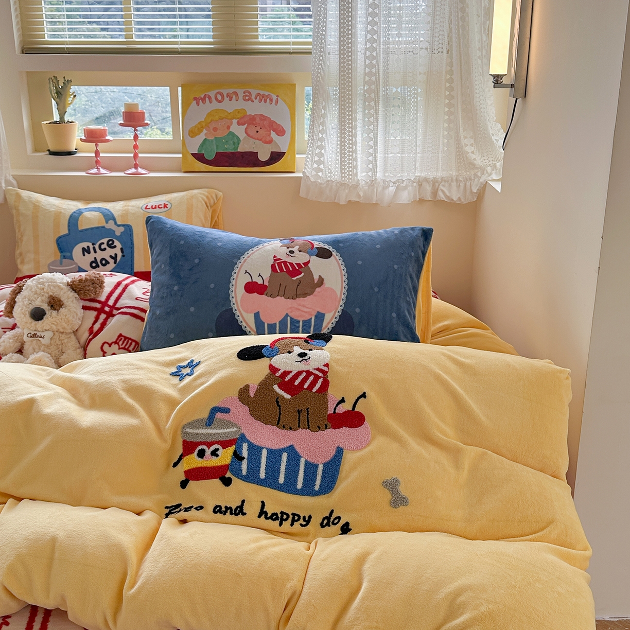 91家纺网 家纺一手货源 找家纺 柚子YOUTH 2025新款加厚牛奶绒卡通毛巾绣四件套-印加绣送同款毛毯 蛋糕小狗