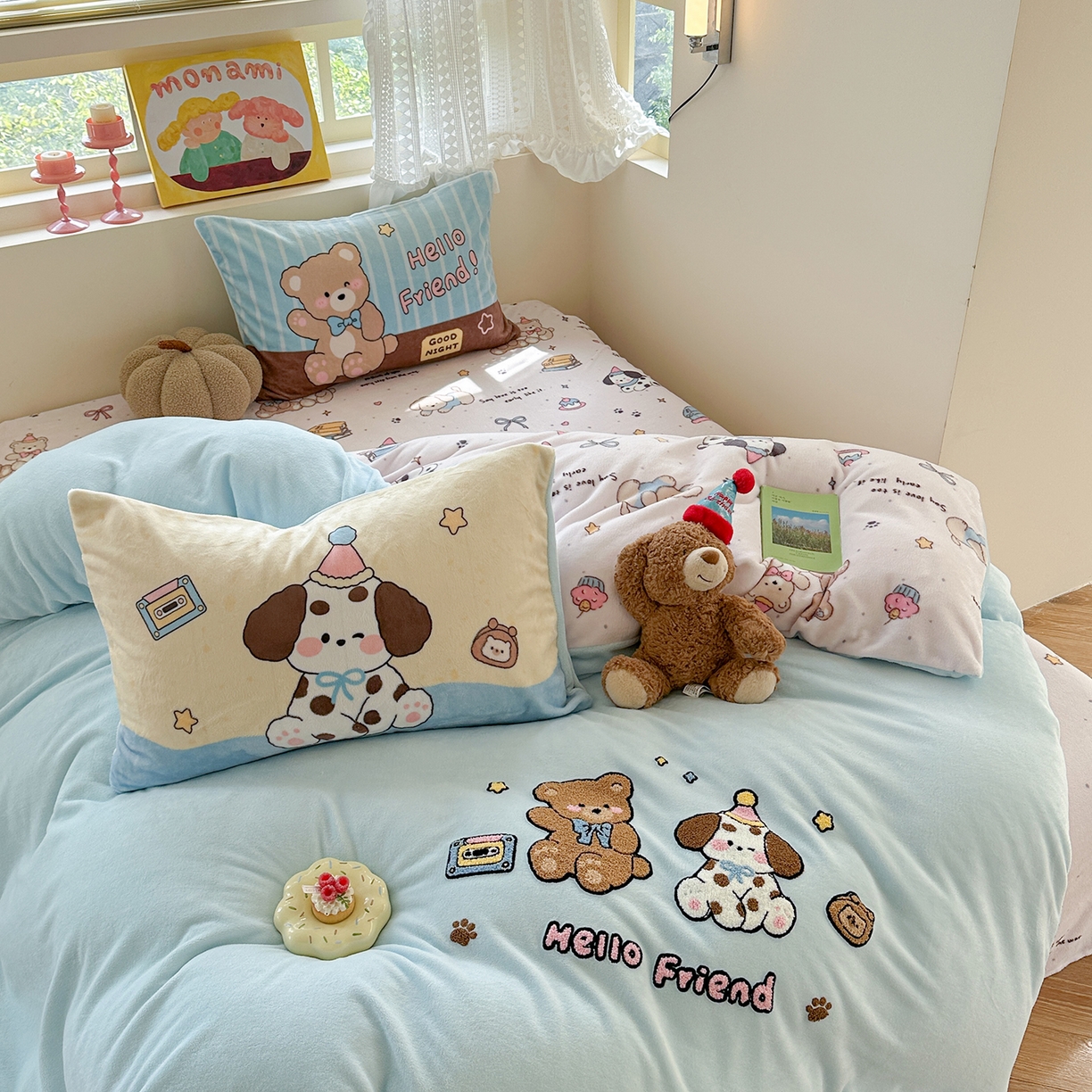 91家纺网 家纺一手货源 找家纺 柚子YOUTH 2025新款加厚牛奶绒卡通毛巾绣四件套-印加绣送同款毛毯 小伙伴