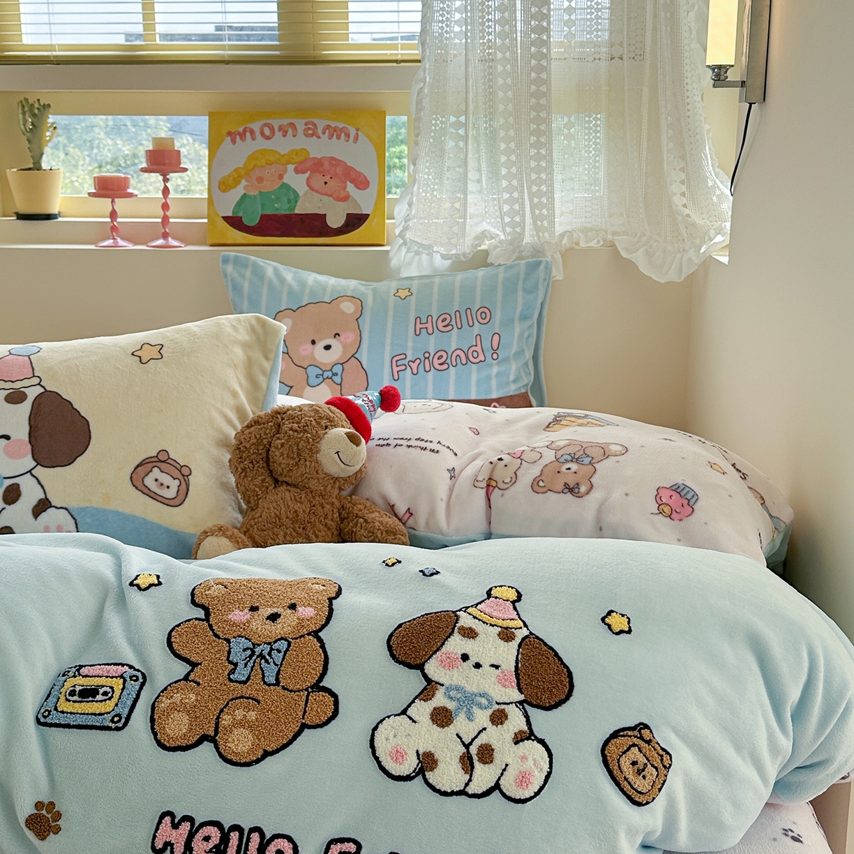 91家纺网 家纺一手货源 找家纺 柚子YOUTH 2025新款加厚牛奶绒卡通毛巾绣四件套-印加绣送同款毛毯 小伙伴