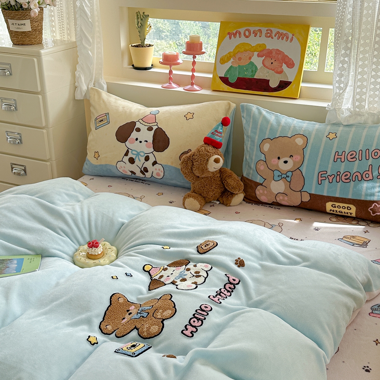 91家纺网 家纺一手货源 找家纺 柚子YOUTH 2025新款加厚牛奶绒卡通毛巾绣四件套-印加绣送同款毛毯 小伙伴