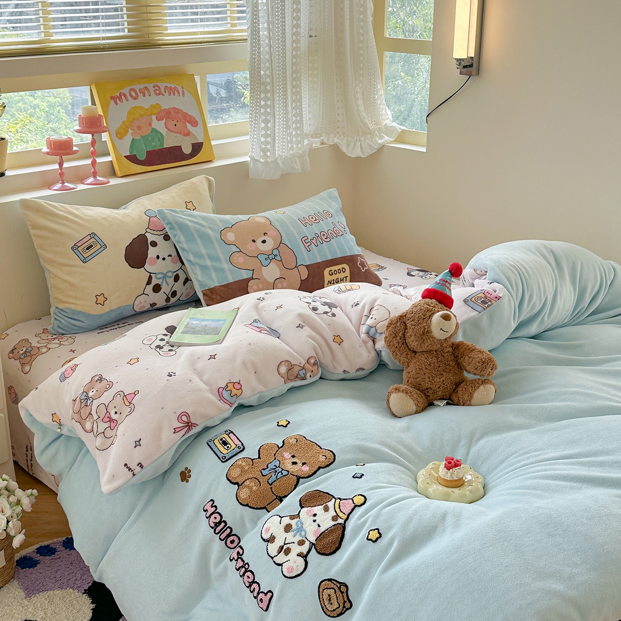 91家纺网 家纺一手货源 找家纺 柚子YOUTH 2025新款加厚牛奶绒卡通毛巾绣四件套-印加绣送同款毛毯 小伙伴