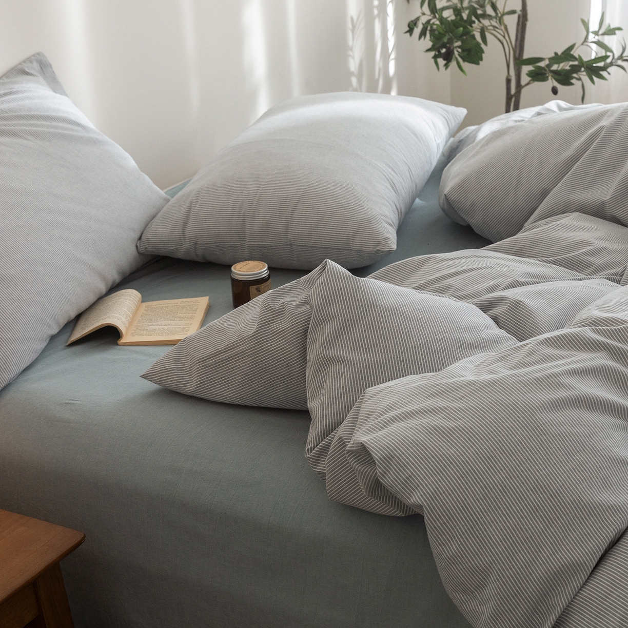 91家纺网 家纺一手货源 找家纺 （总）玖弘家居 2025新款亲肤水洗棉四件套-蓝密条