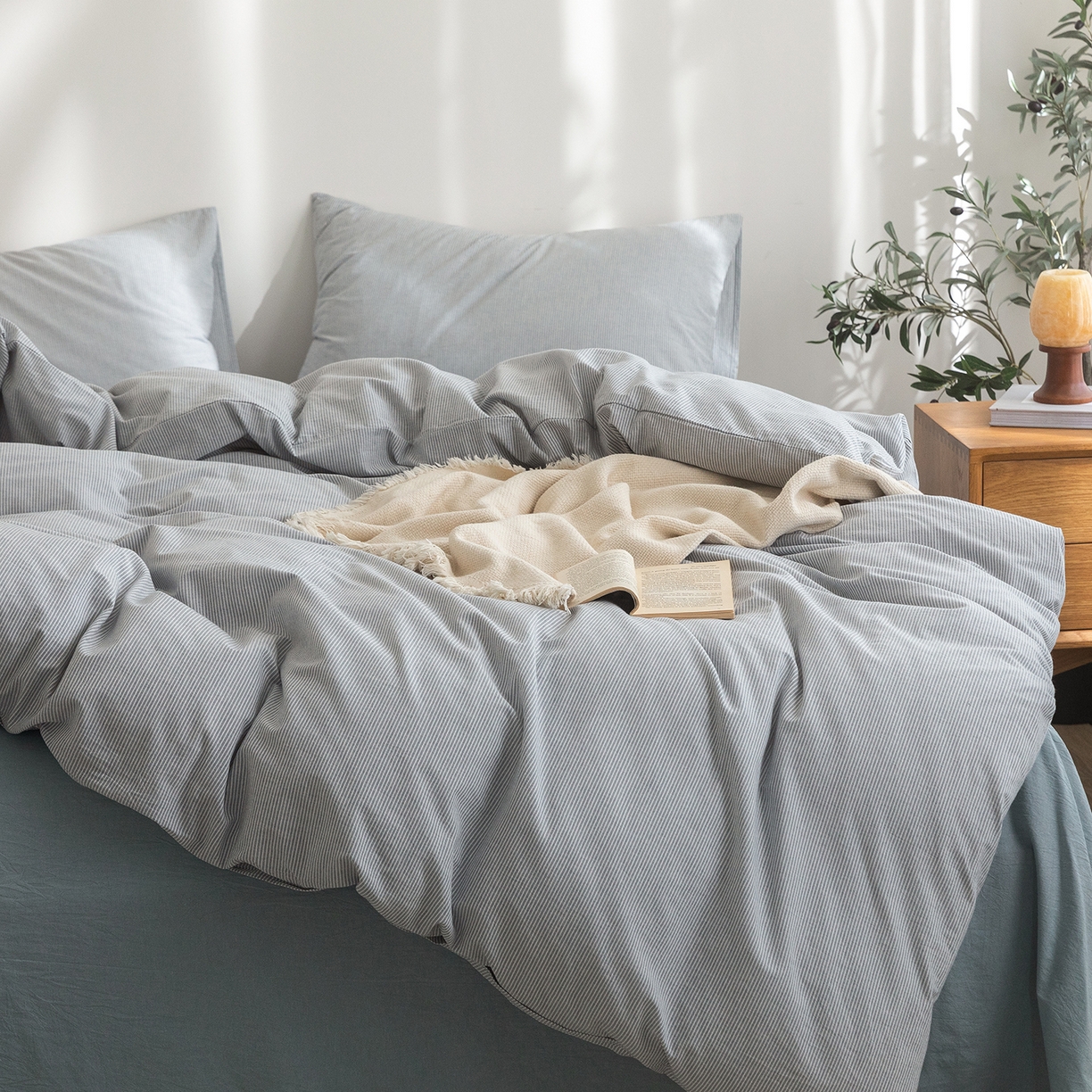 91家纺网 家纺一手货源 找家纺 （总）玖弘家居 2025新款亲肤水洗棉四件套-蓝密条