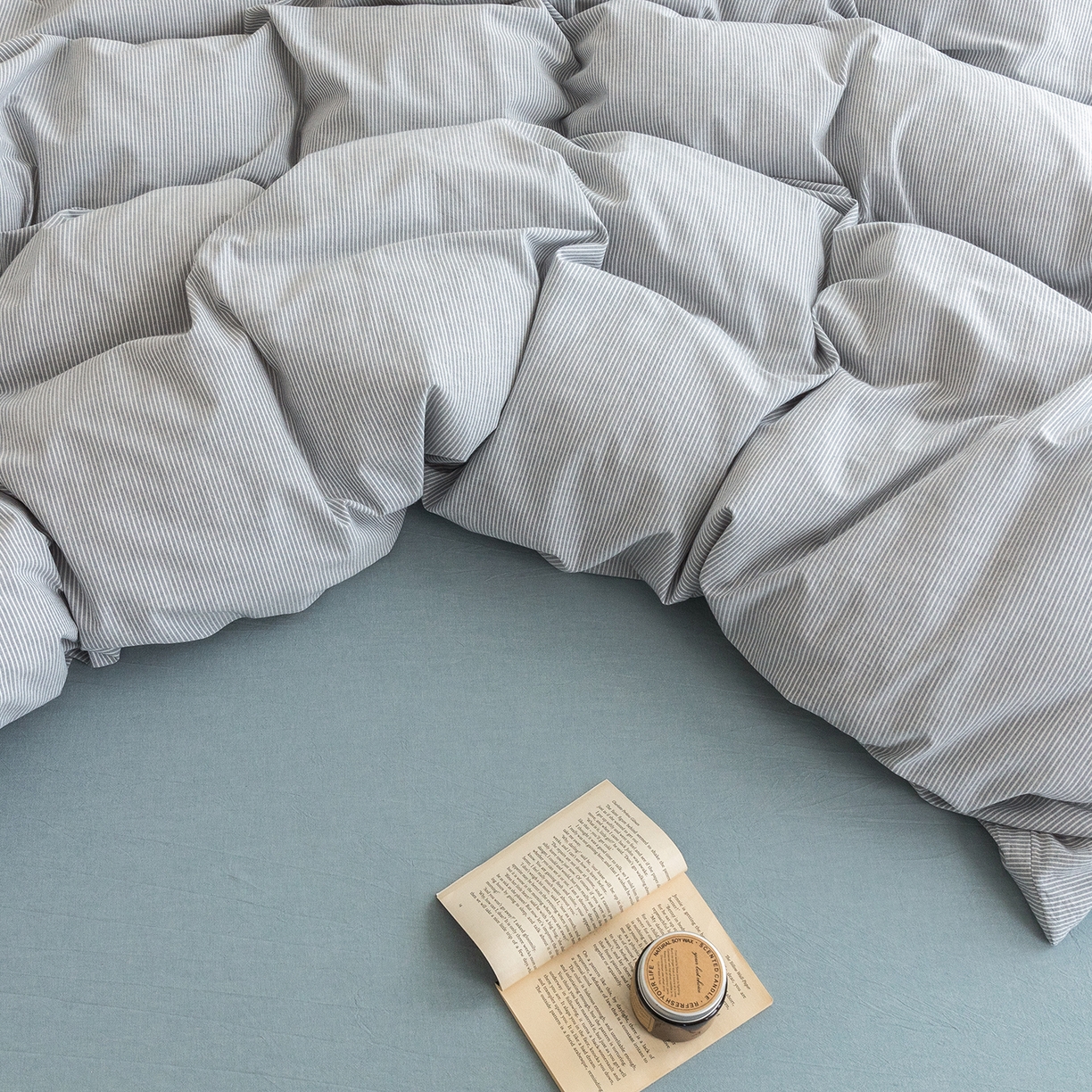 91家纺网 家纺一手货源 找家纺 （总）玖弘家居 2025新款亲肤水洗棉四件套-蓝密条