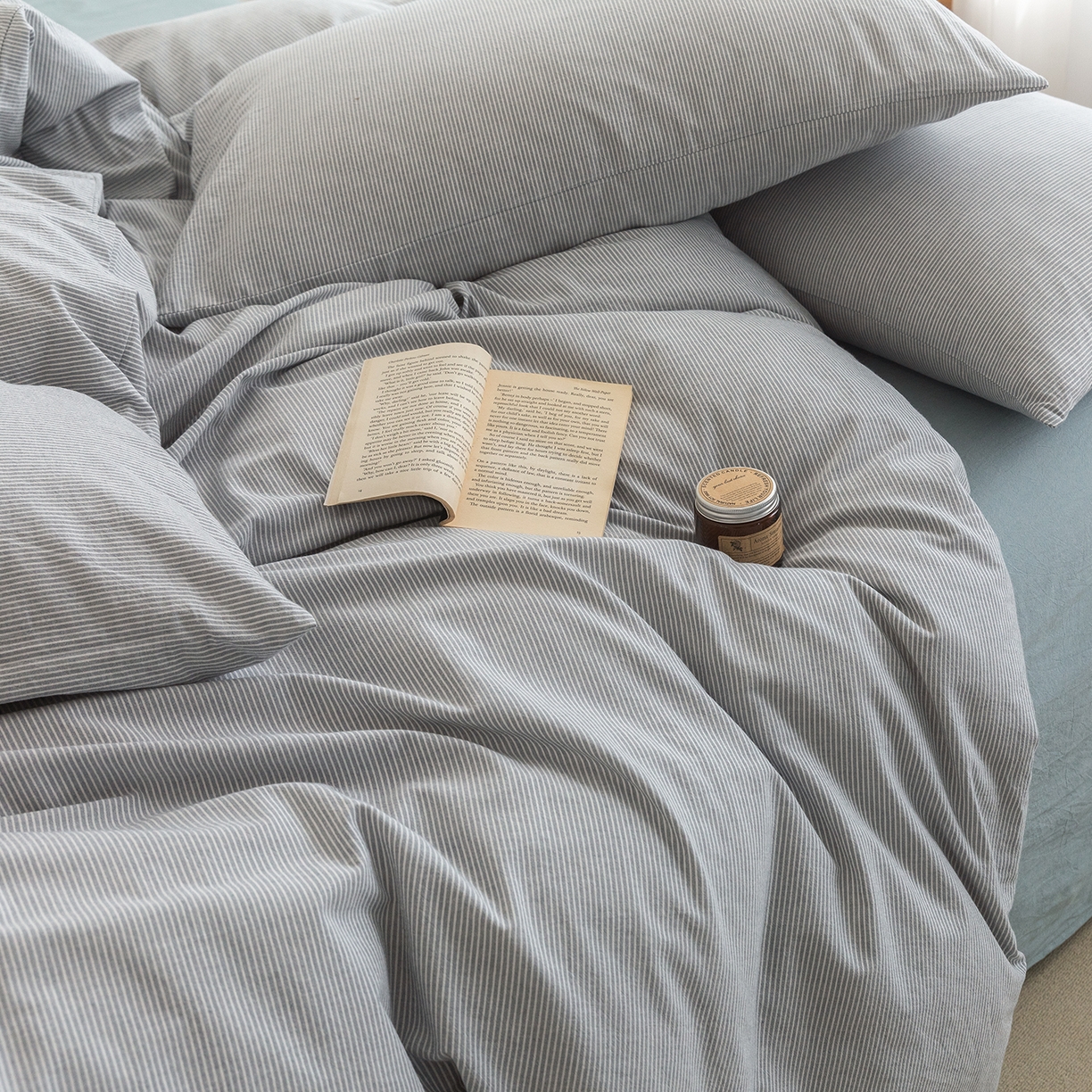 91家纺网 家纺一手货源 找家纺 （总）玖弘家居 2025新款亲肤水洗棉四件套-蓝密条