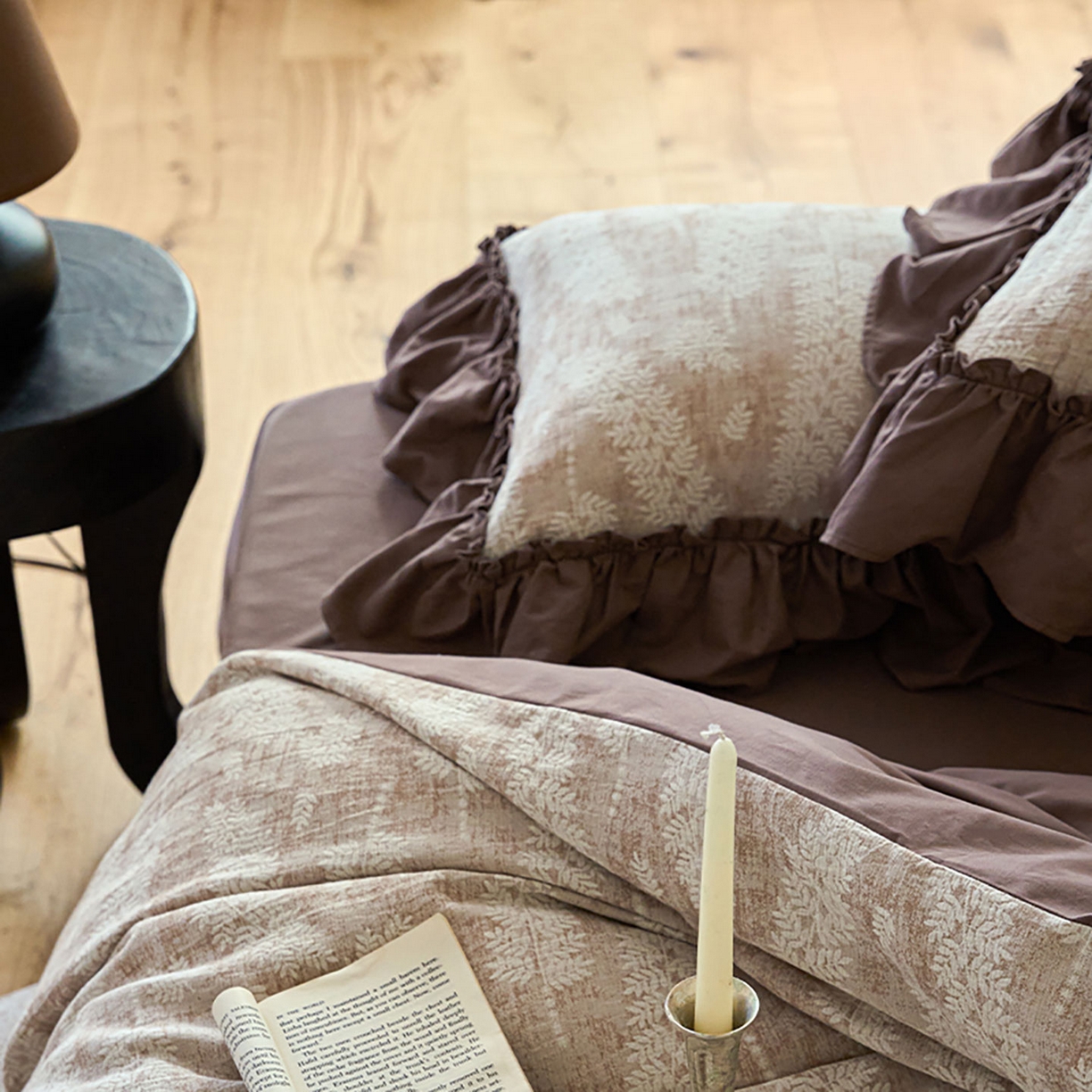 91家纺网 家纺一手货源 找家纺 圆岛家纺 2025秋冬复古格调全棉纯棉色织提花磨毛四件套 新山