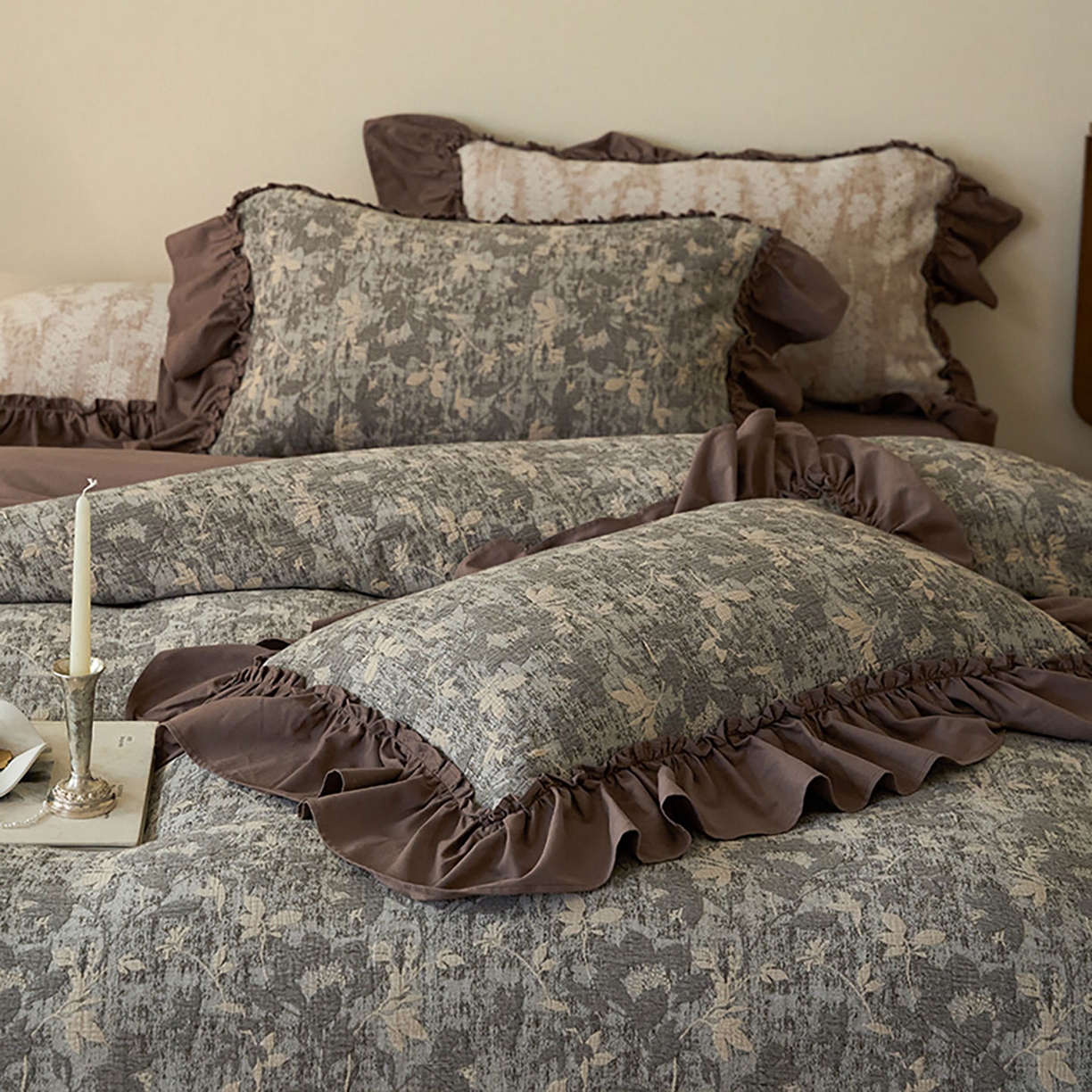 91家纺网 家纺一手货源 找家纺 圆岛家纺 2025秋冬复古格调全棉纯棉色织提花磨毛四件套 织梦