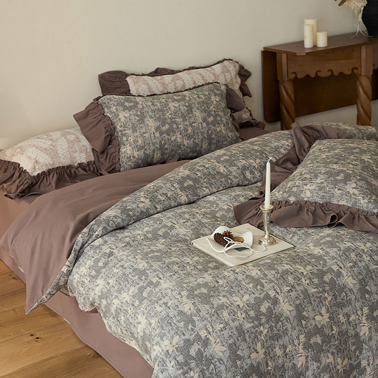 91家纺网 家纺一手货源 找家纺 圆岛家纺 2025秋冬复古格调全棉纯棉色织提花磨毛四件套 织梦