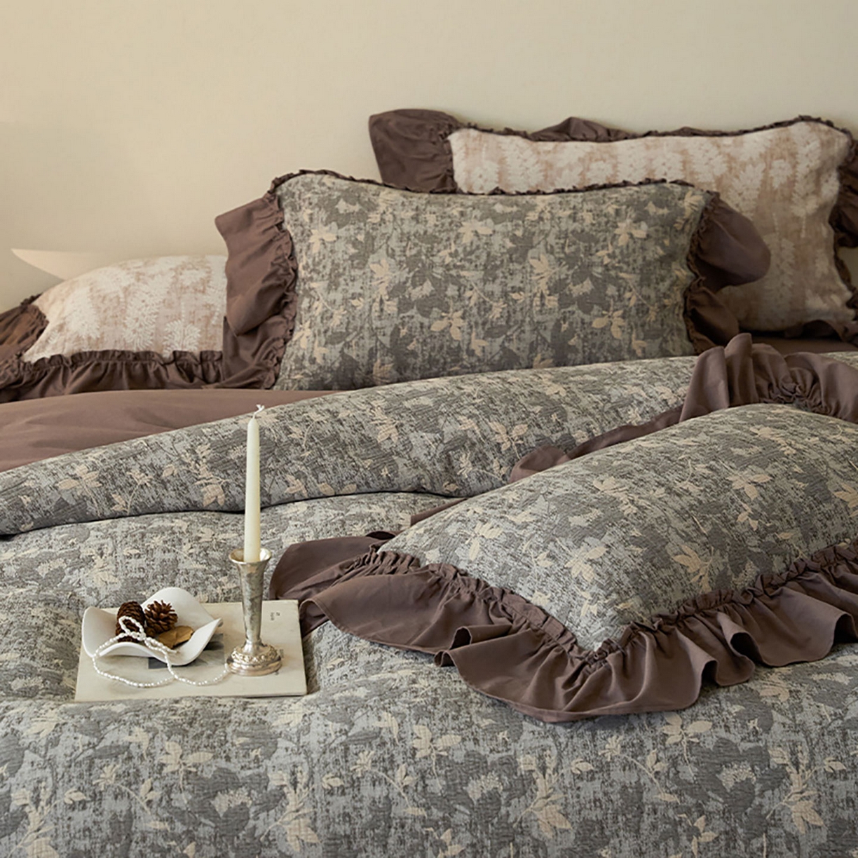 91家纺网 家纺一手货源 找家纺 圆岛家纺 2025秋冬复古格调全棉纯棉色织提花磨毛四件套 织梦