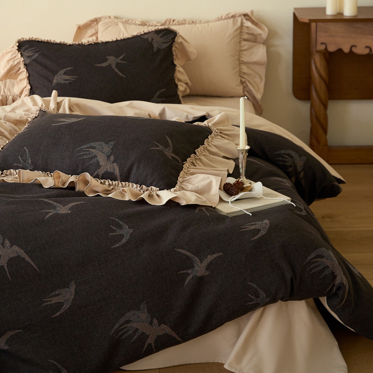 91家纺网 家纺一手货源 找家纺 圆岛家纺 2025秋冬复古格调全棉纯棉色织提花磨毛四件套 禅夜