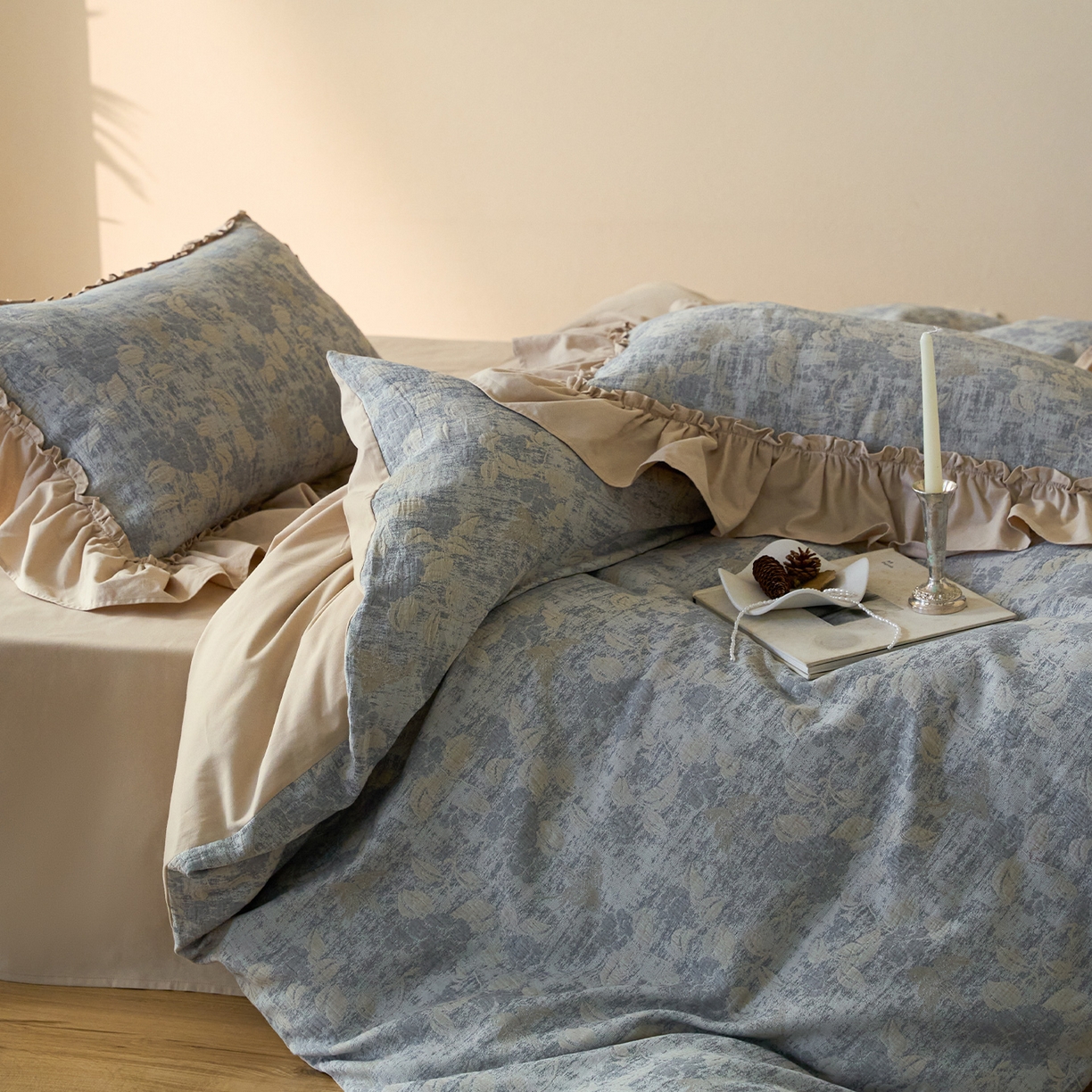 91家纺网 家纺一手货源 找家纺 圆岛家纺 2025秋冬复古格调全棉纯棉色织提花磨毛四件套 晨露