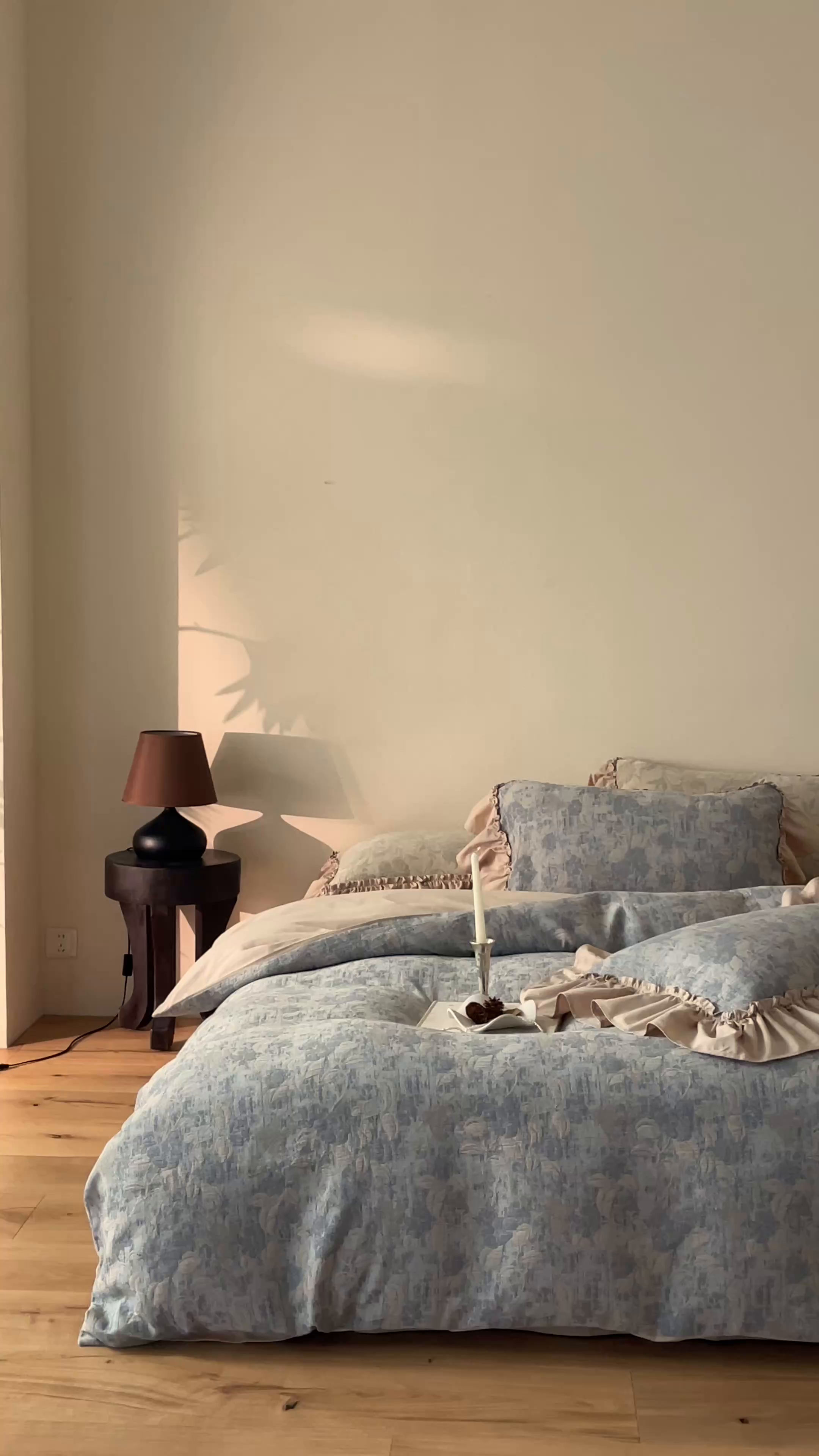 91家纺网 家纺一手货源 找家纺 圆岛家纺 2025秋冬复古格调全棉纯棉色织提花磨毛四件套 晨露