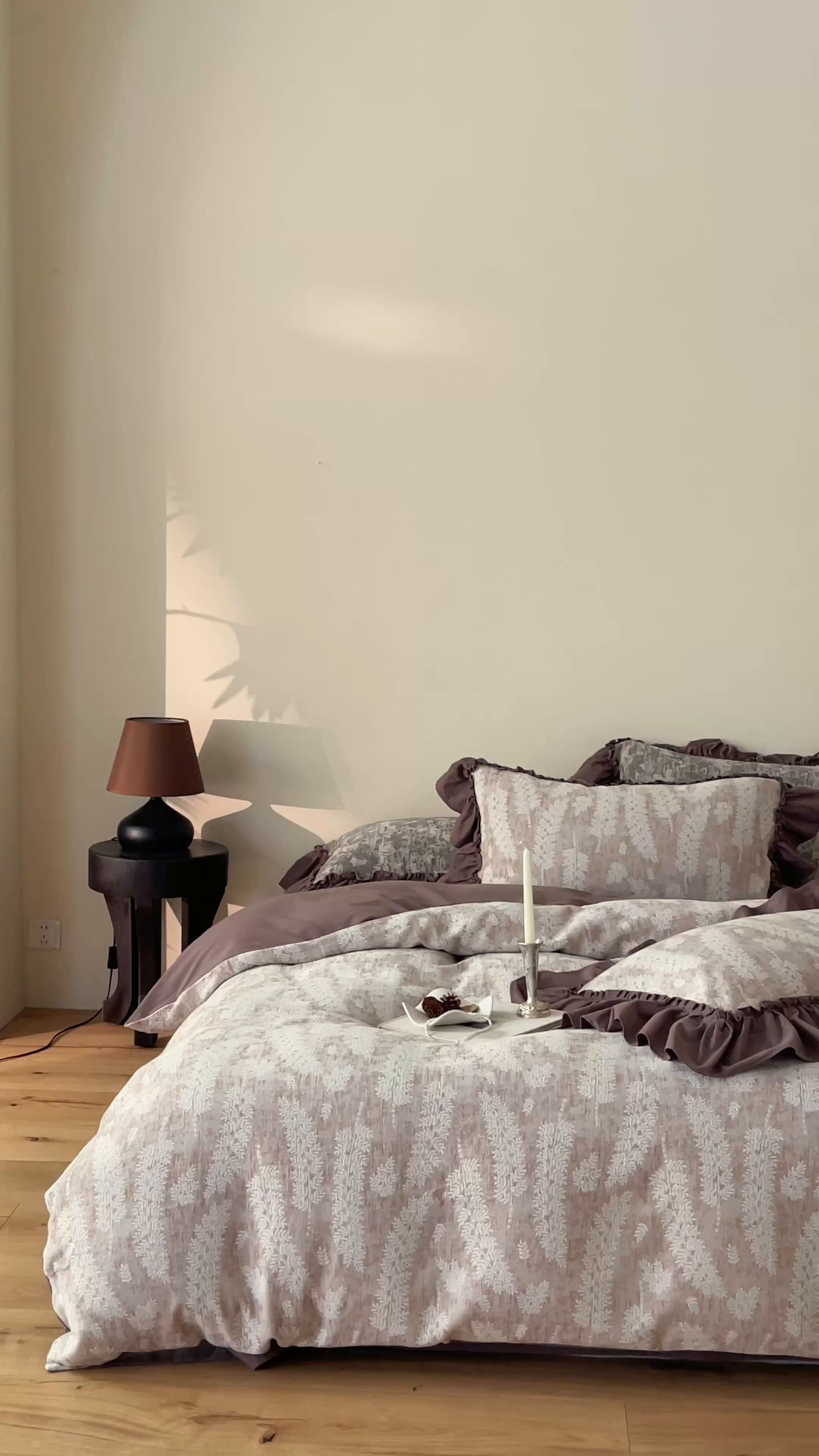 91家纺网 家纺一手货源 找家纺 圆岛家纺 2025秋冬复古格调全棉纯棉色织提花磨毛四件套 新山