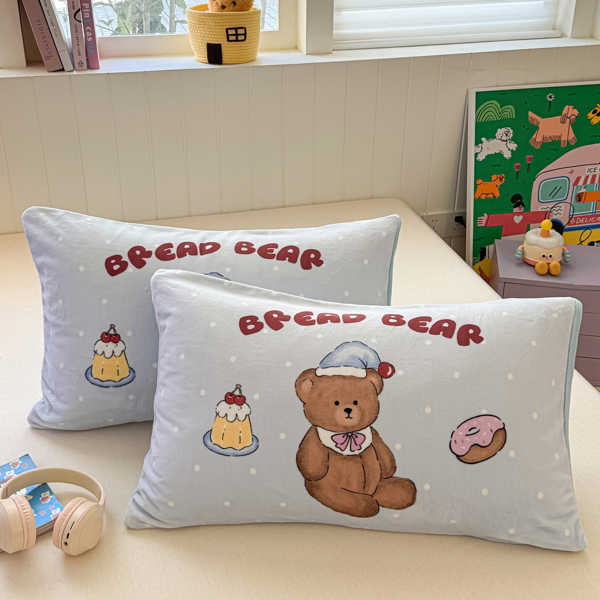 91家纺网 家纺一手货源 找家纺 佳汐蓝家纺 2025新款牛奶绒卡通大版枕套 蛋糕熊