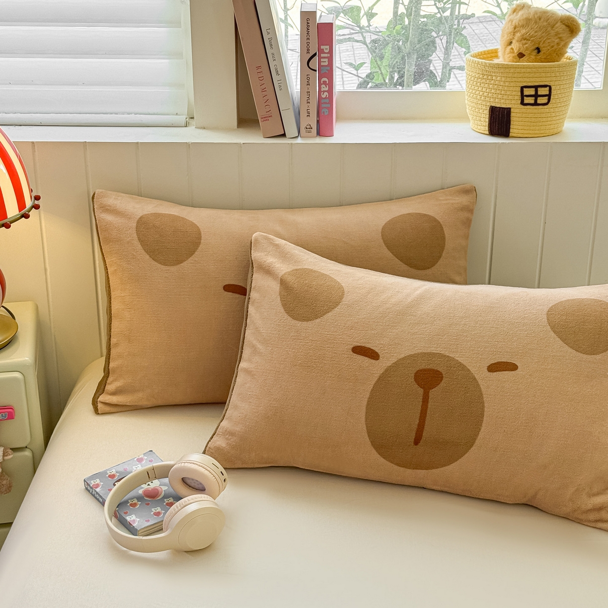 91家纺网 家纺一手货源 找家纺 佳汐蓝家纺 2025新款牛奶绒卡通大版枕套 卡比巴拉