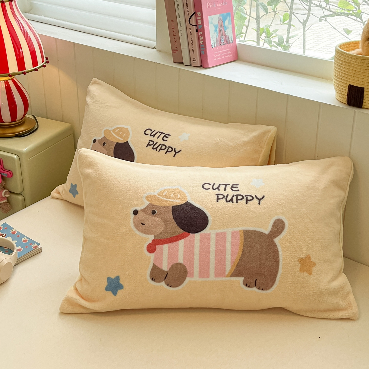 佳汐蓝家纺 2025新款牛奶绒卡通大版枕套 腊肠狗-嫩黄