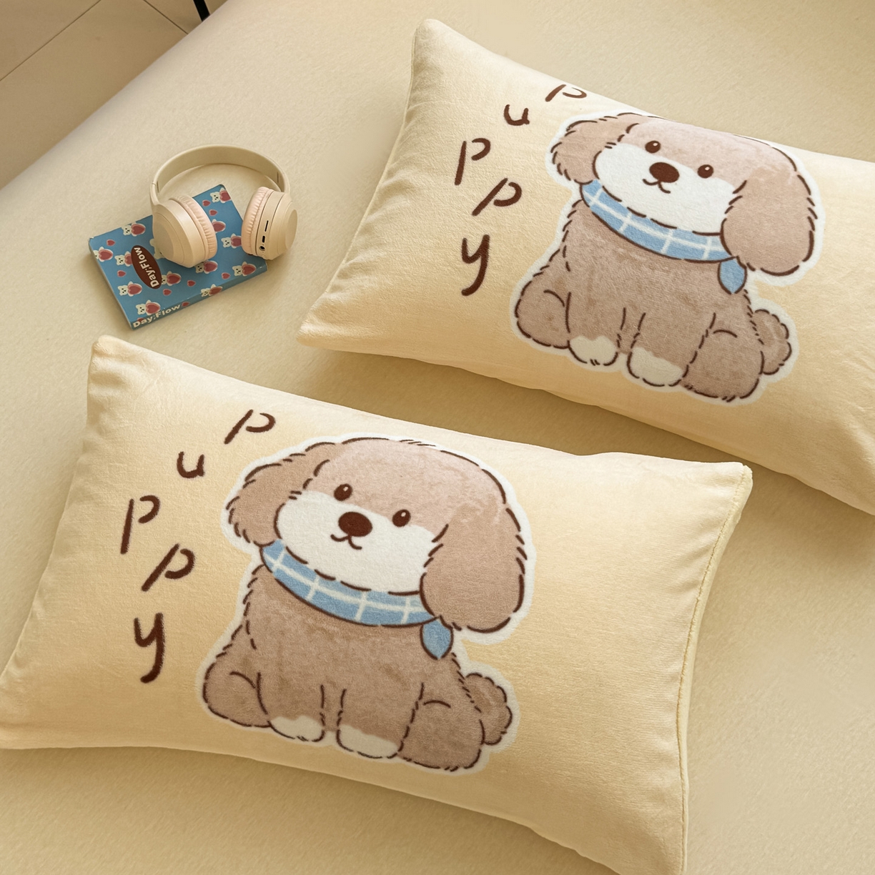 91家纺网 家纺一手货源 找家纺 佳汐蓝家纺 2025新款牛奶绒卡通大版枕套 萌犬