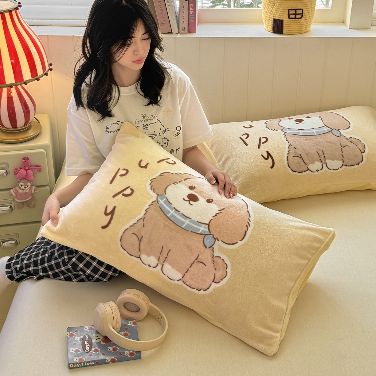 91家纺网 家纺一手货源 找家纺 佳汐蓝家纺 2025新款牛奶绒卡通大版枕套 萌犬