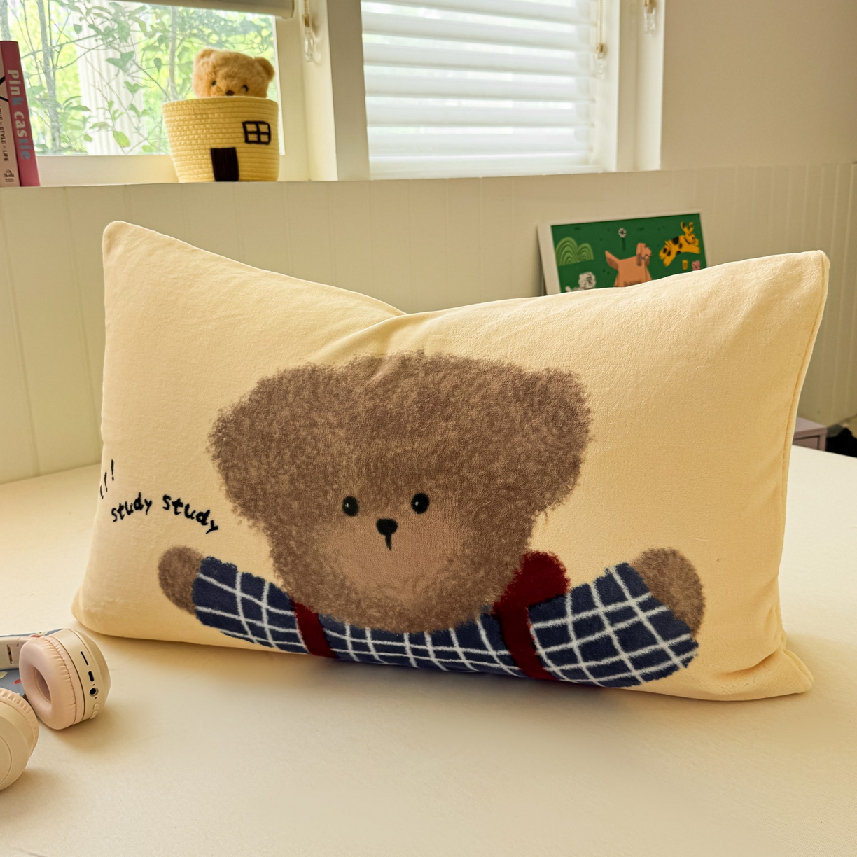 91家纺网 家纺一手货源 找家纺 佳汐蓝家纺 2025新款牛奶绒卡通大版枕套 学霸归来