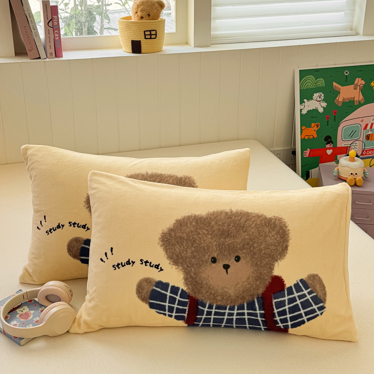 91家纺网 家纺一手货源 找家纺 佳汐蓝家纺 2025新款牛奶绒卡通大版枕套 学霸归来