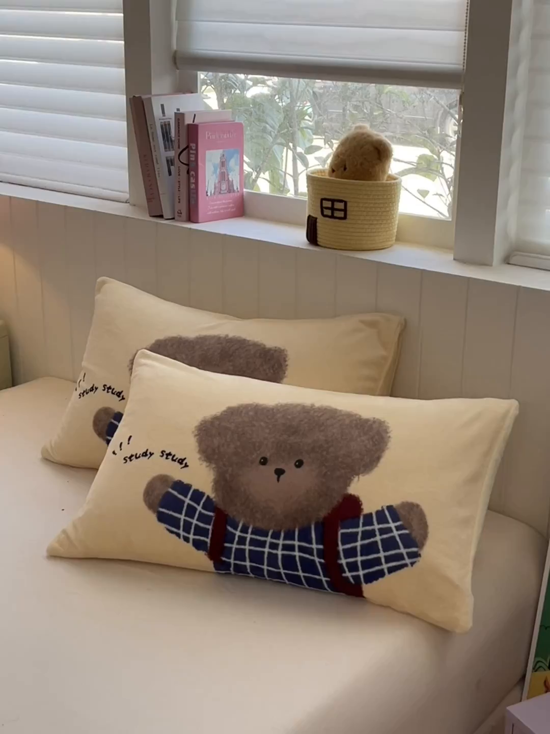 91家纺网 家纺一手货源 找家纺 佳汐蓝家纺 2025新款牛奶绒卡通大版枕套 学霸归来