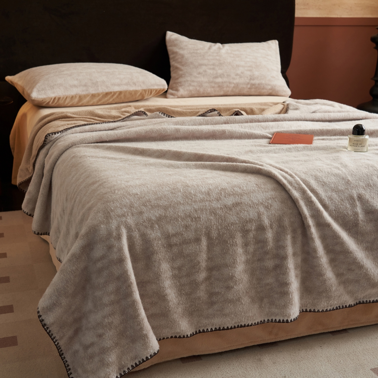 91家纺网 家纺一手货源 找家纺 早晨家纺 2025新款众若款仿羊绒牛奶绒毛毯 众若-泥点驼