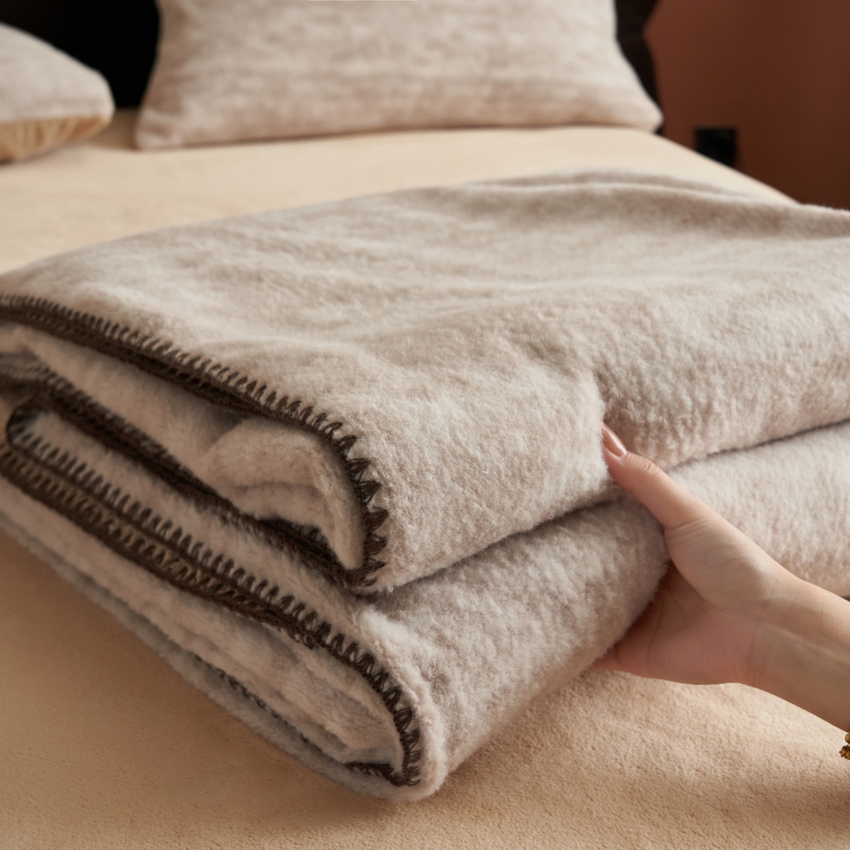 早晨家纺 2025新款众若款仿羊绒牛奶绒毛毯 众若-泥点驼