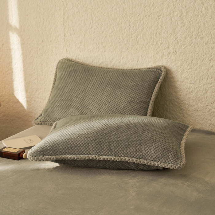 91家纺网 家纺一手货源 找家纺 早晨家纺 2025新款尚流款牛奶绒提花-可拆卸冬被 尚流-浅灰