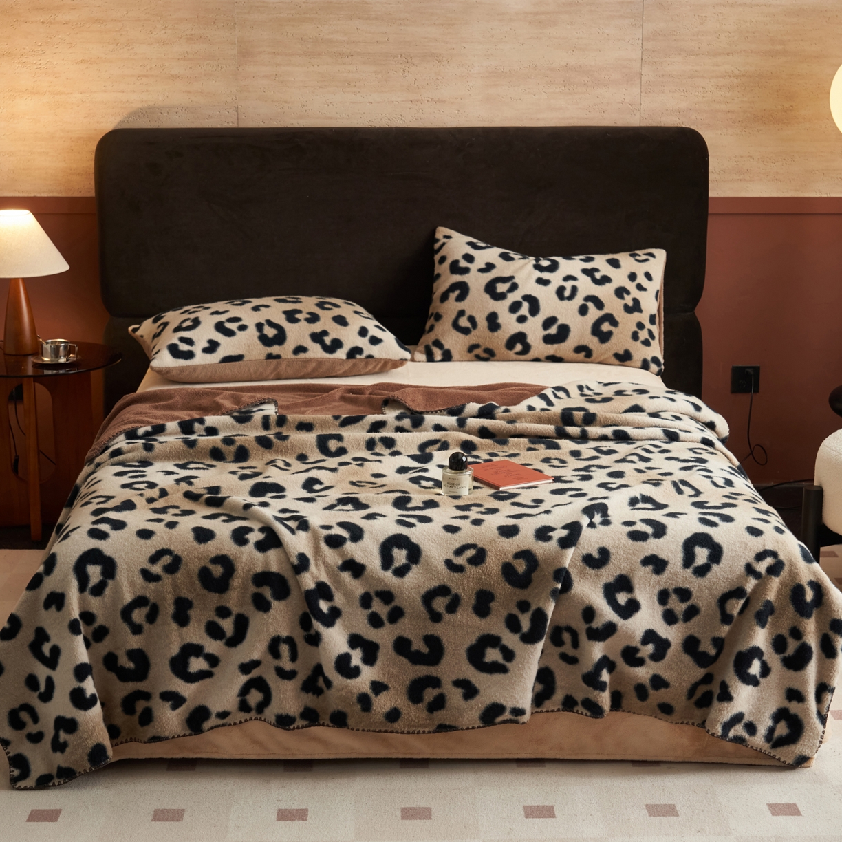 91家纺网 家纺一手货源 找家纺 早晨家纺 2025新款众若款仿羊绒牛奶绒毛毯 众若-豹纹棕