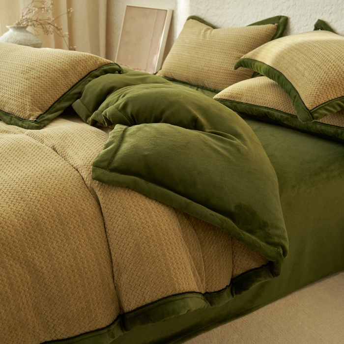 91家纺网 家纺一手货源 找家纺 早晨家纺 2025新款青沐款牛奶绒提花-可拆卸冬被 青沐-浅水绿