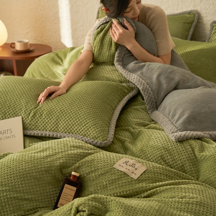 91家纺网 家纺一手货源 找家纺 （总）早晨家纺 2025新款尚流款牛奶绒提花-可拆卸冬被