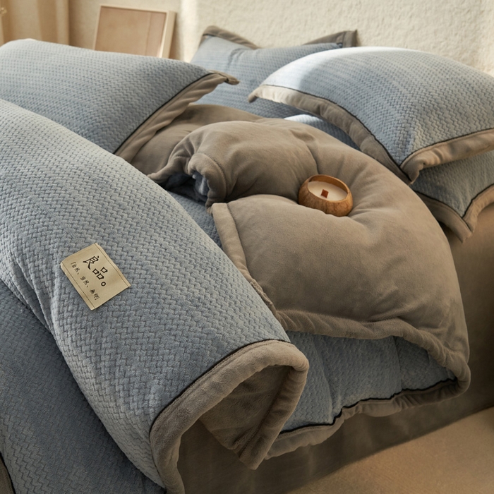 91家纺网 家纺一手货源 找家纺 （总）早晨家纺 2025新款青沐款牛奶绒提花-可拆卸冬被