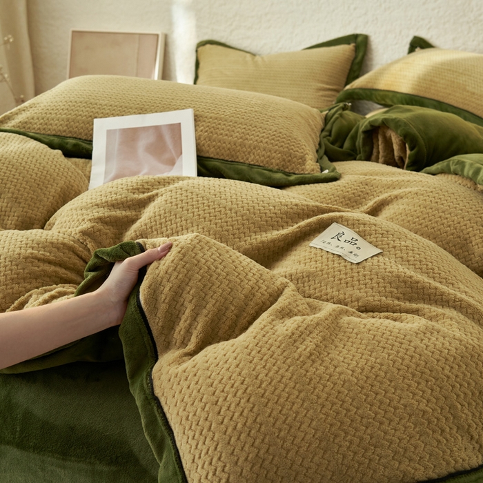 91家纺网 家纺一手货源 找家纺 早晨家纺 2025新款青沐款牛奶绒提花-可拆卸冬被 青沐-浅水绿
