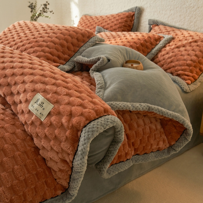 91家纺网 家纺一手货源 找家纺 早晨家纺 2025新款金贵款牛奶绒提花-可拆卸冬被 金贵-焦糖