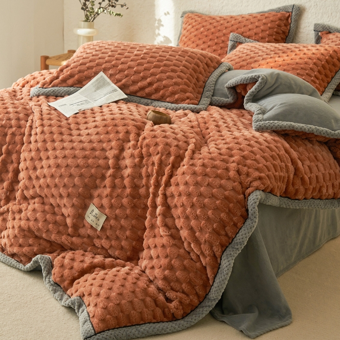 91家纺网 家纺一手货源 找家纺 早晨家纺 2025新款金贵款牛奶绒提花-可拆卸冬被 金贵-焦糖