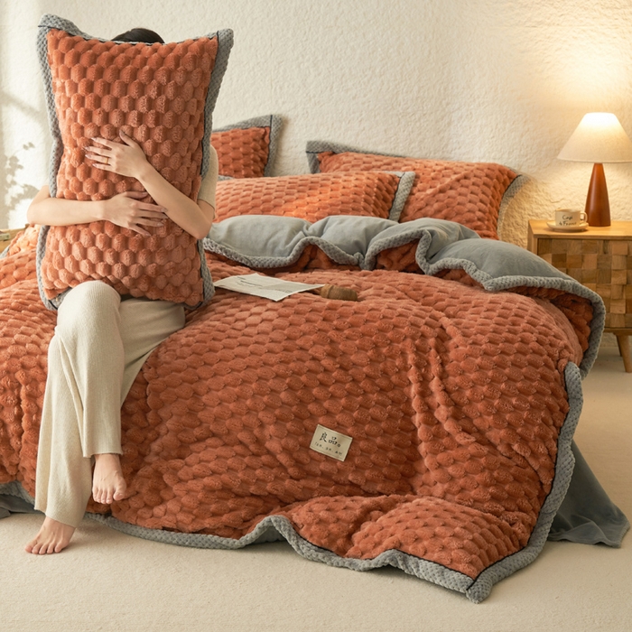 91家纺网 家纺一手货源 找家纺 早晨家纺 2025新款金贵款牛奶绒提花-可拆卸冬被 金贵-焦糖