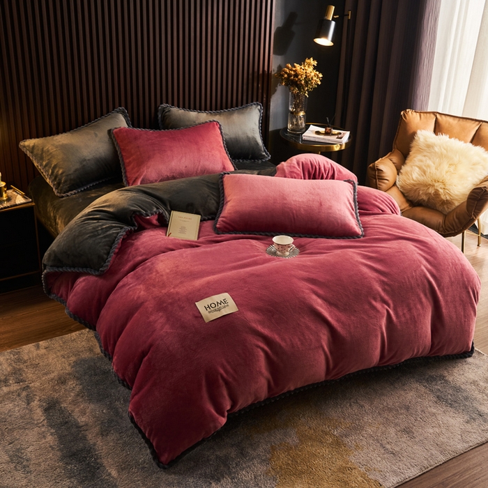 91家纺网 家纺一手货源 找家纺 （总）早晨家纺 2025新款黑金牛奶绒纯色可拆洗冬被风格2