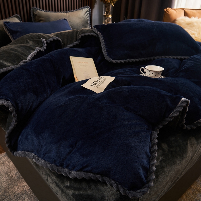 91家纺网 家纺一手货源 找家纺 早晨家纺 2025新款黑金牛奶绒纯色可拆洗冬被风格2 黑金-深蓝