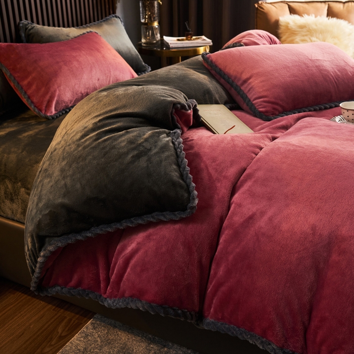 91家纺网 家纺一手货源 找家纺 早晨家纺 2025新款黑金牛奶绒纯色可拆洗冬被风格2 黑金-豆沙