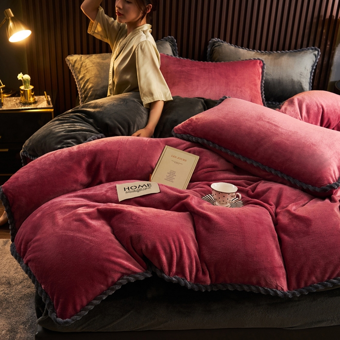 91家纺网 家纺一手货源 找家纺 早晨家纺 2025新款黑金牛奶绒纯色可拆洗冬被风格2 黑金-豆沙