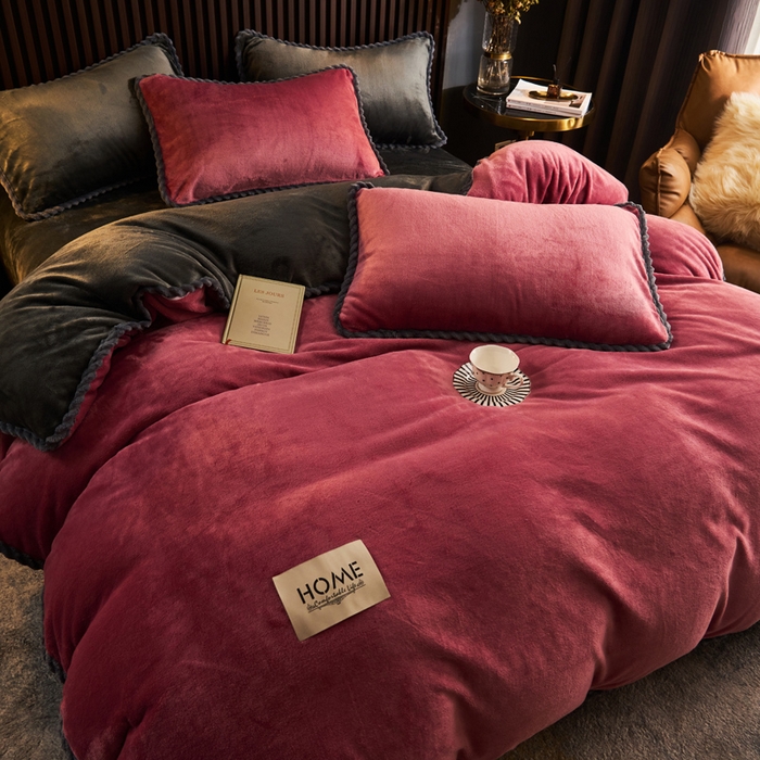 91家纺网 家纺一手货源 找家纺 早晨家纺 2025新款黑金牛奶绒纯色可拆洗冬被风格2 黑金-豆沙