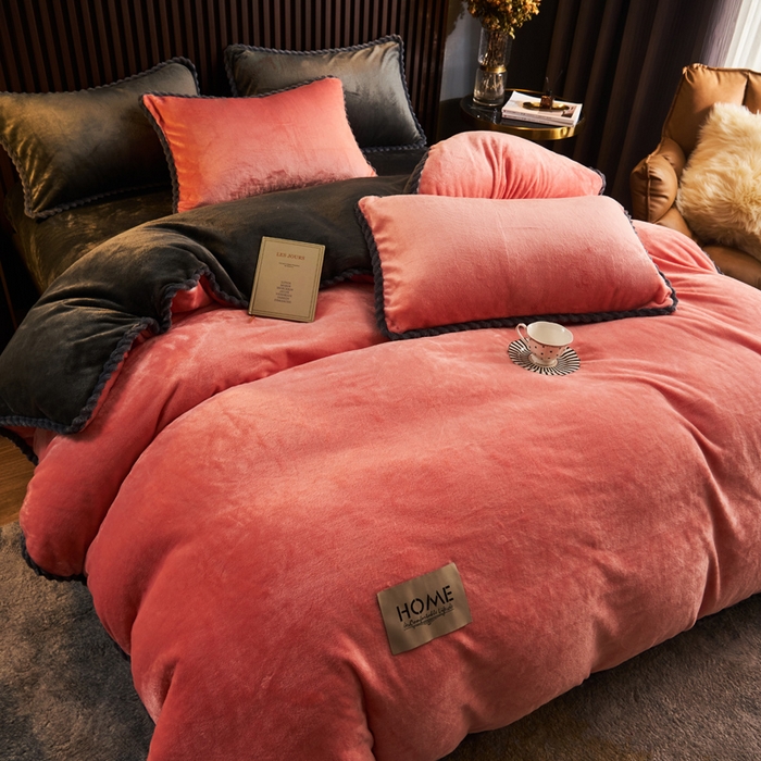 91家纺网 家纺一手货源 找家纺 早晨家纺 2025新款黑金牛奶绒纯色可拆洗冬被风格2 黑金-玉色