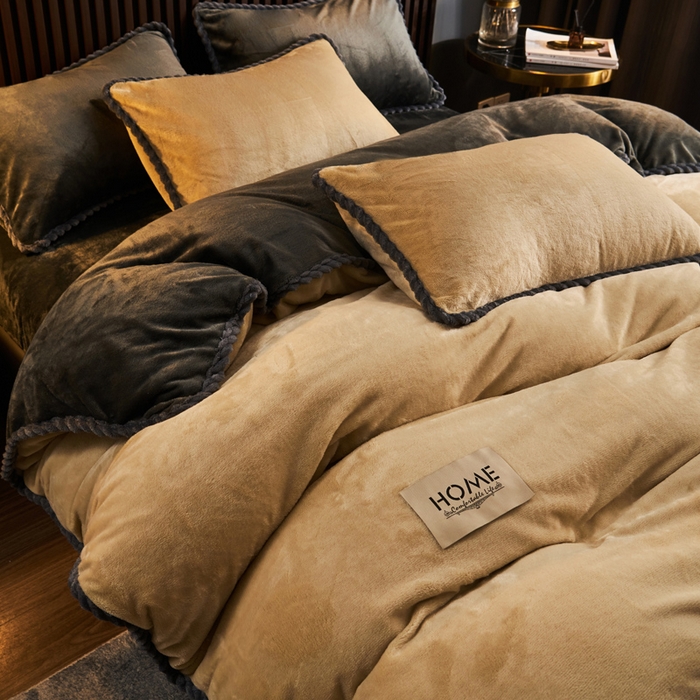 91家纺网 家纺一手货源 找家纺 早晨家纺 2025新款黑金牛奶绒纯色可拆洗冬被风格2 黑金-米驼