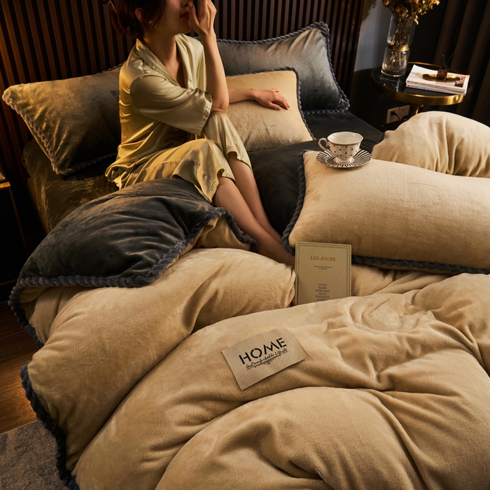 91家纺网 家纺一手货源 找家纺 早晨家纺 2025新款黑金牛奶绒纯色可拆洗冬被风格2 黑金-米驼