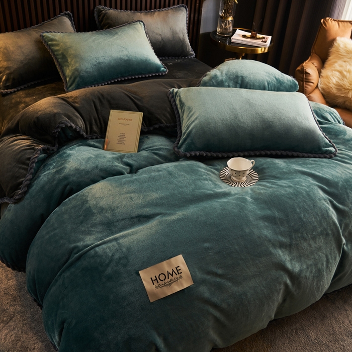 91家纺网 家纺一手货源 找家纺 早晨家纺 2025新款黑金牛奶绒纯色可拆洗冬被风格2 黑金-孔雀蓝